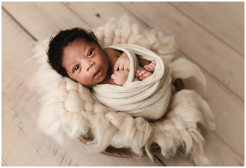 awake baby, Dallas newborn photographer 