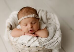 newborn photographer in frisco tx
