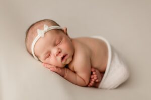 newborn photographer in dallas texas