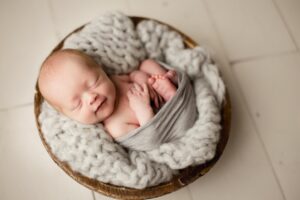 best mckinney newborn photographer